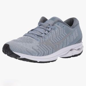 NWOT. Mizuno Wave rider waveknit size 7 women’s running shoes.